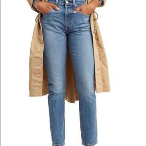 Levi’s Women 501 Jeans Medium Wash Size 24